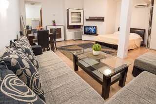 Апартаменты Bologna Apartments Будва Номер-студио с террасой-2