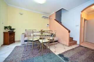 Апартаменты Bologna Apartments Будва Апартаменты-4